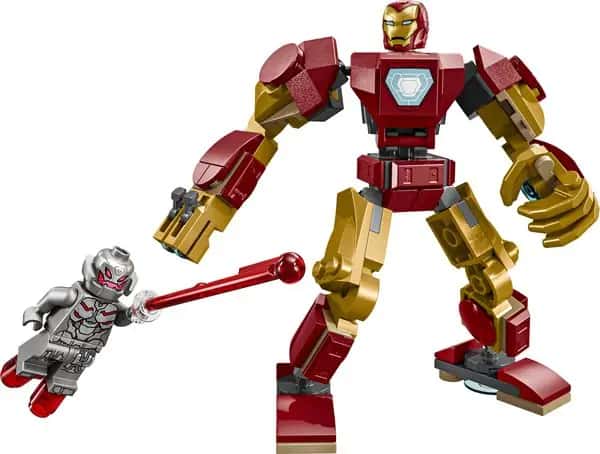 Iron Man mecha vs. Ultron