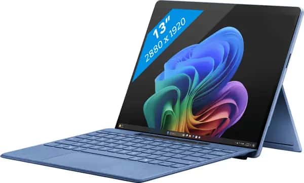 Microsoft Surface Pro 11 Snapdragon X Plus / 16GB / 512GB Sapphire (No charger)